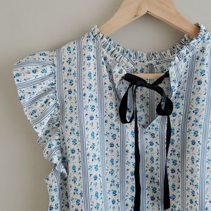 Zara ruffle sleeve tie back top L